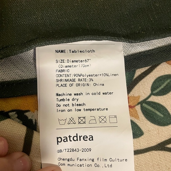 Patdrea Designer Floral Linen Table Cloth Round 67" - Picture 5 of 5